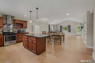 520 Boston Post Rd, Waterford, CT 06385 - Photo 3