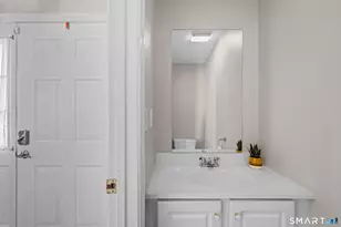 372 Meridian St Ext, Groton, CT 06340 - Photo 13