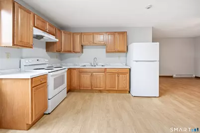 180 North Cherry Street #13, Wallingford, CT 06492 - Photo 3