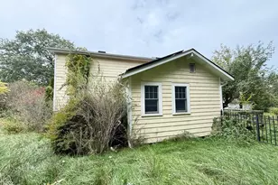 1914 South St, Coventry, CT 06238 - Photo 5