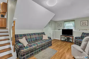 129 Montemerlo Ave, Windsor Locks, CT 06096 - Photo 17