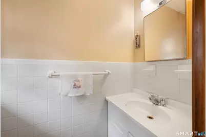 203 Fairlane Drive, Wethersfield, CT 06109 - Photo 21