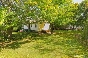 94 Robart St, West Haven, CT 06516 - Photo 27
