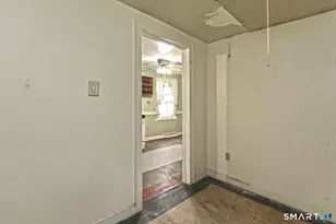 94 Robart St, West Haven, CT 06516 - Photo 21