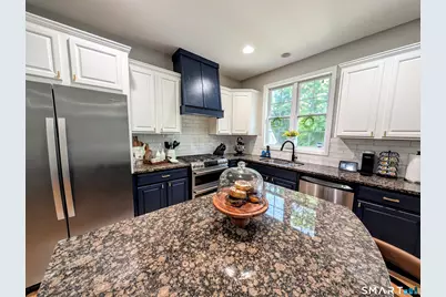 7 Traditions Boulevard #7, Southbury, CT 06488 - Photo 5