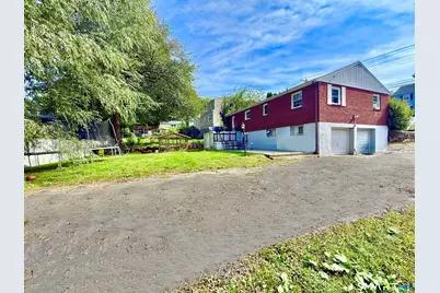 406 Lakeside Drive, Bridgeport, CT 06606 - Photo 15