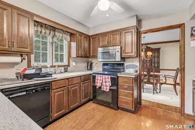 11 Redwood Circle, Shelton, CT 06484 - Photo 5