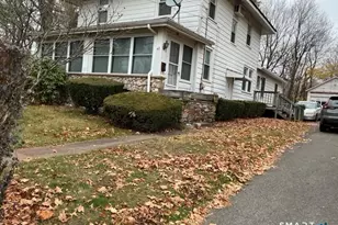 42 Saybrook Rd, Middletown, CT 06457 - Photo 1
