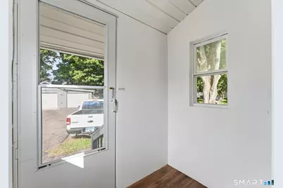38 Kensington Street, Manchester, CT 06040 - Photo 15