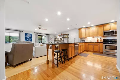 72 Sutton Drive East, Stamford, CT 06906 - Photo 15