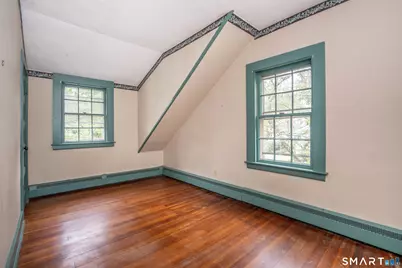 60 Bainbridge Road, West Hartford, CT 06119 - Photo 15