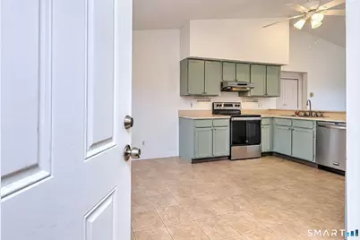 330 Savin Avenue #40, West Haven, CT 06516 - Photo 1