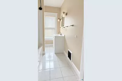 22 Ambrose Terrace, East Hartford, CT 06108 - Photo 5