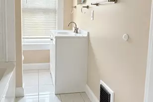 22 Ambrose Terrace, East Hartford, CT 06108 - Photo 5