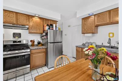 977 Townsend Avenue, New Haven, CT 06512 - Photo 9