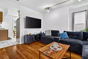 977 Townsend Ave, New Haven, CT 06512 - Photo 5