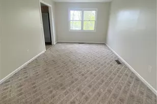 372 Anton Dr, Bridgeport, CT 06606 - Photo 21