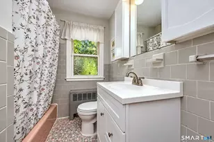 51 Meadow Park Dr, Milford, CT 06461 - Photo 23