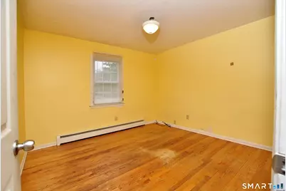 21 Emma Street, West Haven, CT 06516 - Photo 23