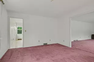 7 Clearview Dr, Woodbridge, CT 06525 - Photo 7