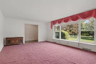 7 Clearview Dr, Woodbridge, CT 06525 - Photo 5