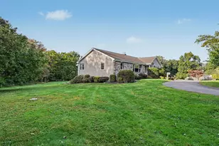 7 Clearview Dr, Woodbridge, CT 06525 - Photo 29