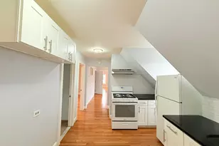 73 Vine St, Bridgeport, CT 06604 - Photo 3