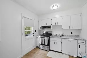 110 Ruby Ln, Stratford, CT 06614 - Photo 9