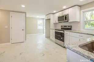 13 Jeanette St, Monroe, CT 06468 - Photo 7