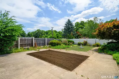 10 Horseshoe Drive, Danbury, CT 06811 - Photo 31