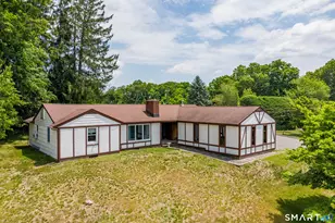 10 Horseshoe Dr, Danbury, CT 06811 - Photo 3