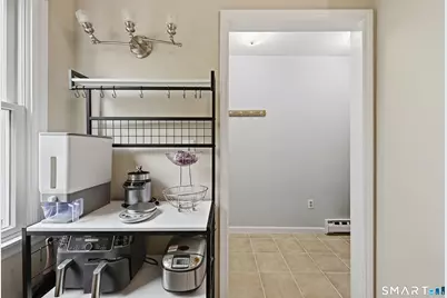 55 Mill Plain Road #32-1, Danbury, CT 06811 - Photo 5