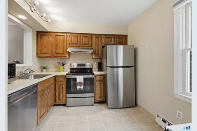 55 Mill Plain Road #32-1, Danbury, CT 06811 - Photo 3