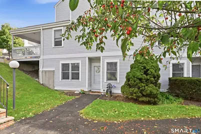 55 Mill Plain Road #32-1, Danbury, CT 06811 - Photo 1