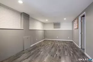 15 Carriage Dr, Clinton, CT 06413 - Photo 13