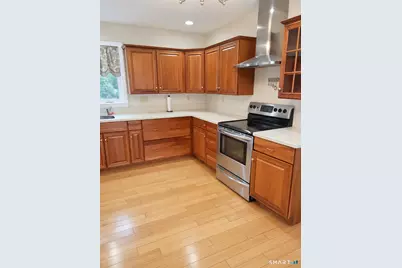 271 Vineyard Avenue, Newington, CT 06111 - Photo 3