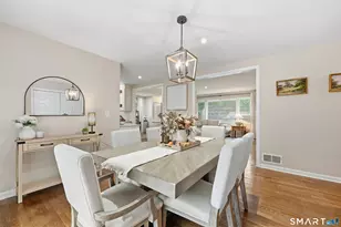 95 Moravia Rd, Avon, CT 06001 - Photo 15