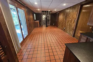 21 Platt St, Ansonia, CT 06401 - Photo 13