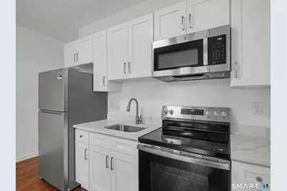 28 East Walnut Street, Stamford, CT 06902 - Photo 3