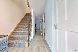 104 Moylan Ct, Newington, CT 06111 - Photo 5