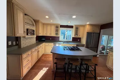 39 Sorghum Road, Shelton, CT 06484 - Photo 3