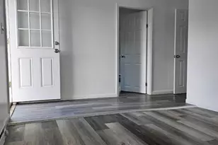 916 Middle St, Bristol, CT 06010 - Photo 7
