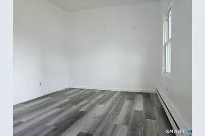 916 Middle Street, Bristol, CT 06010 - Photo 5