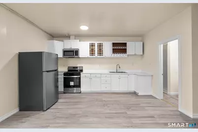170 Meriden Road, Waterbury, CT 06705 - Photo 3
