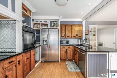 8 Royal Road, Danbury, CT 06811 - Photo 17
