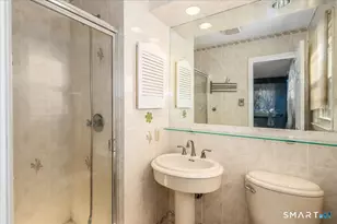 8 Royal Rd, Danbury, CT 06811 - Photo 27