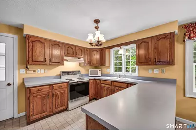25 Briarwood Lane, Wallingford, CT 06492 - Photo 19