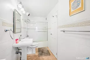 143 Hoyt St, Stamford, CT 06905 - Photo 27