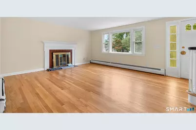 103 Robindale Drive, New Britain, CT 06053 - Photo 3