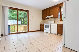 13 Holt St, Plymouth, CT 06786 - Photo 5